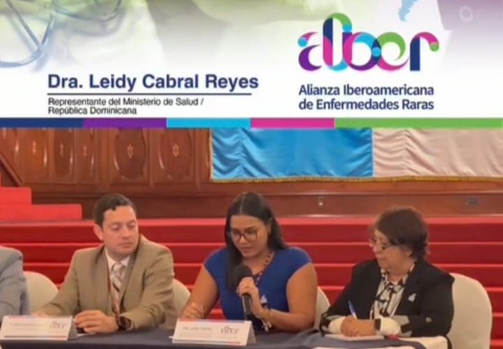 Dra. Leidy Y. Cabral Reyes, Ministerio de Salud Pública de la República Dominicana, en el Foro de Alto Nivel-Encuentro de Líderes del Movimiento Asociativo (Lanzamiento Informe Estudio ENSERio Centroamérica).