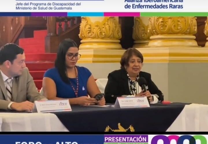 Gloria Serrano, Programa de Discapacidad del Ministerio de Salud de Guatemala, en el Foro de Alto Nivel-Encuentro de Líderes del Movimiento Asociativo (Lanzamiento Informe Estudio ENSERio Centroamérica).