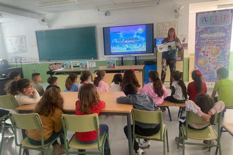 AELIP comparte: AELIP asiste al colegio La Cruz de Totana por el Día Mundial de las Lipodistrofias