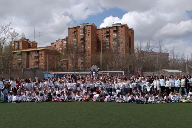 AELIP comparte: El C.E.I.P. El Sol de Madrid realiza una donación a AELIP tras su actividad de visibilización por el Día Mundial de las Lipodistrofias