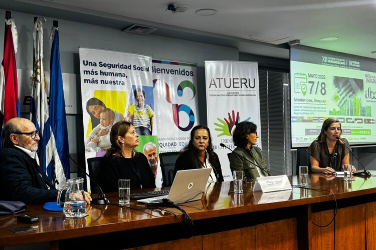 Foro / Conversatorio: El accionar del movimiento asociativo y las redes de trabajo social