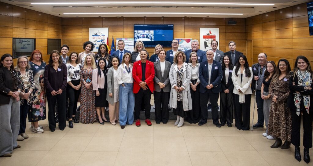 “Si damos toda la dimensión a las enfermedades raras, las enfermedades comunes se van a ver fortalecidas por tener esa robustez” Mónica García, Ministra de Sanidad de España
